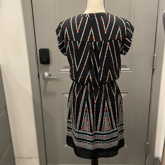 New dress size small - Picture 2 of 5